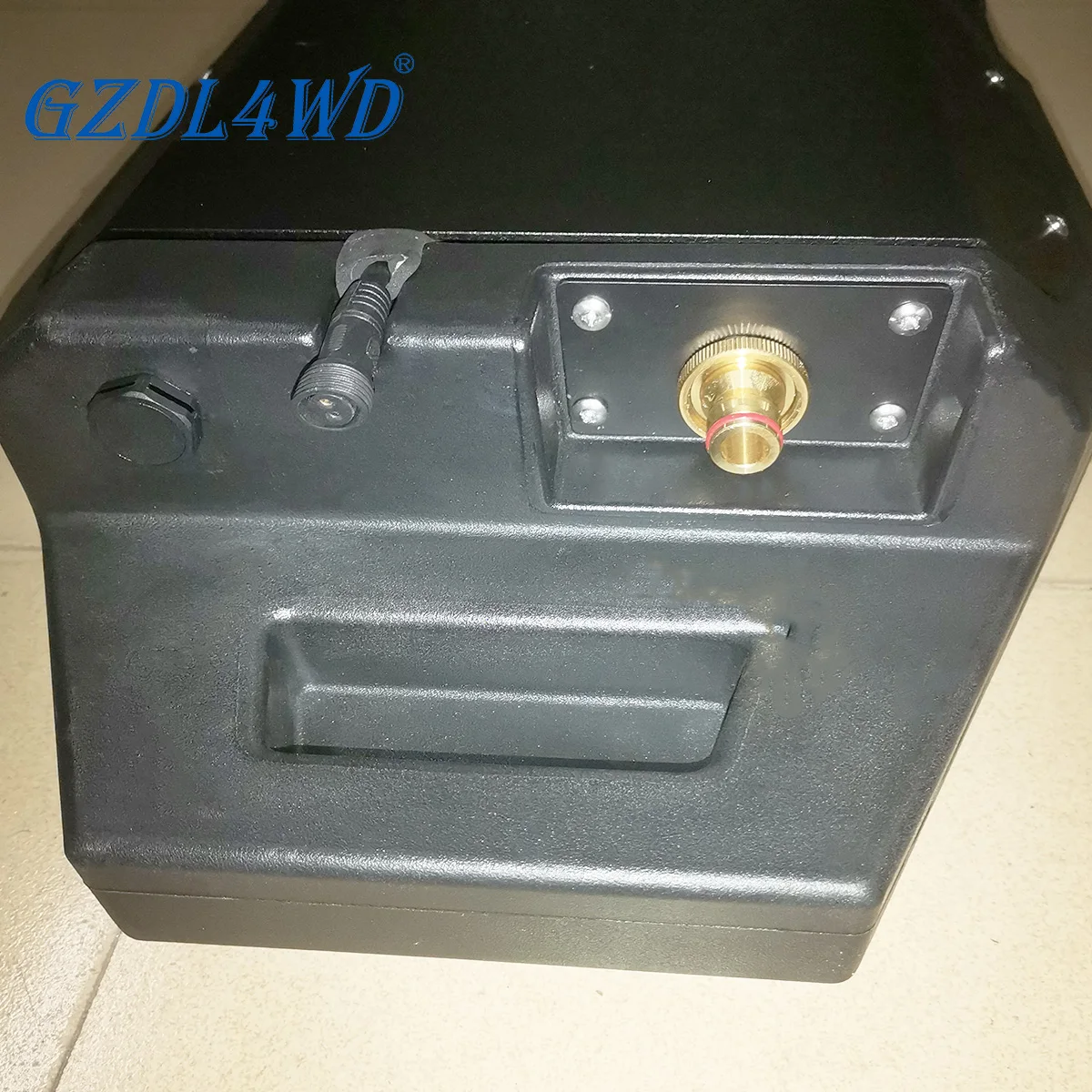 GZDL4WD 4x4 30L Универсальный внедорожник-пикап на крыше автомобиля внедорожный душ резервуар для воды (art.: 3920cecb21423) - 3920cecb21423