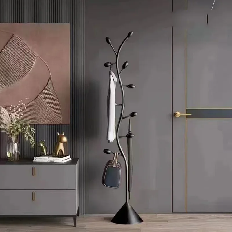 Черная минималистичная вешалка для одежды металлические напольные вешалки