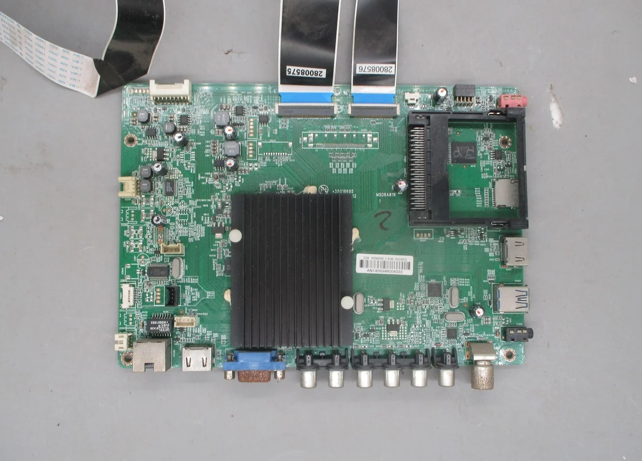 

Disassemble for Konka Led65x9600ue Mainboard 35018695 with Screen V650dk1-ls1