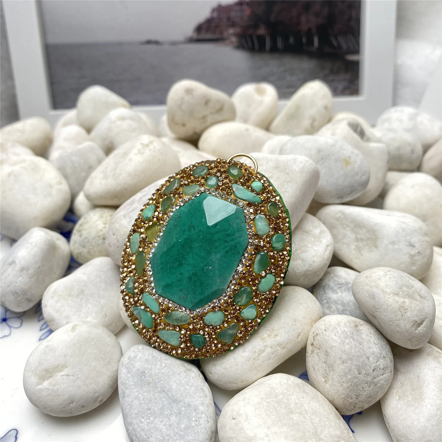 

5 pcs/batch natural agate pendant Australian jade rhinestone perimeter DIY jewelry necklace accessories wholesale