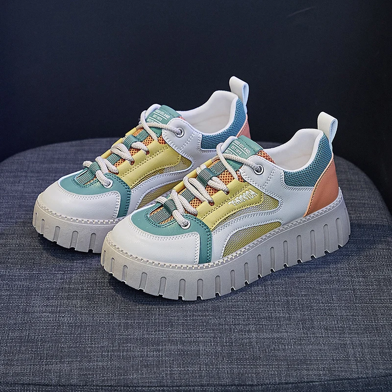 

Женские кроссовки на вулканизированной подошве, на шнуровке