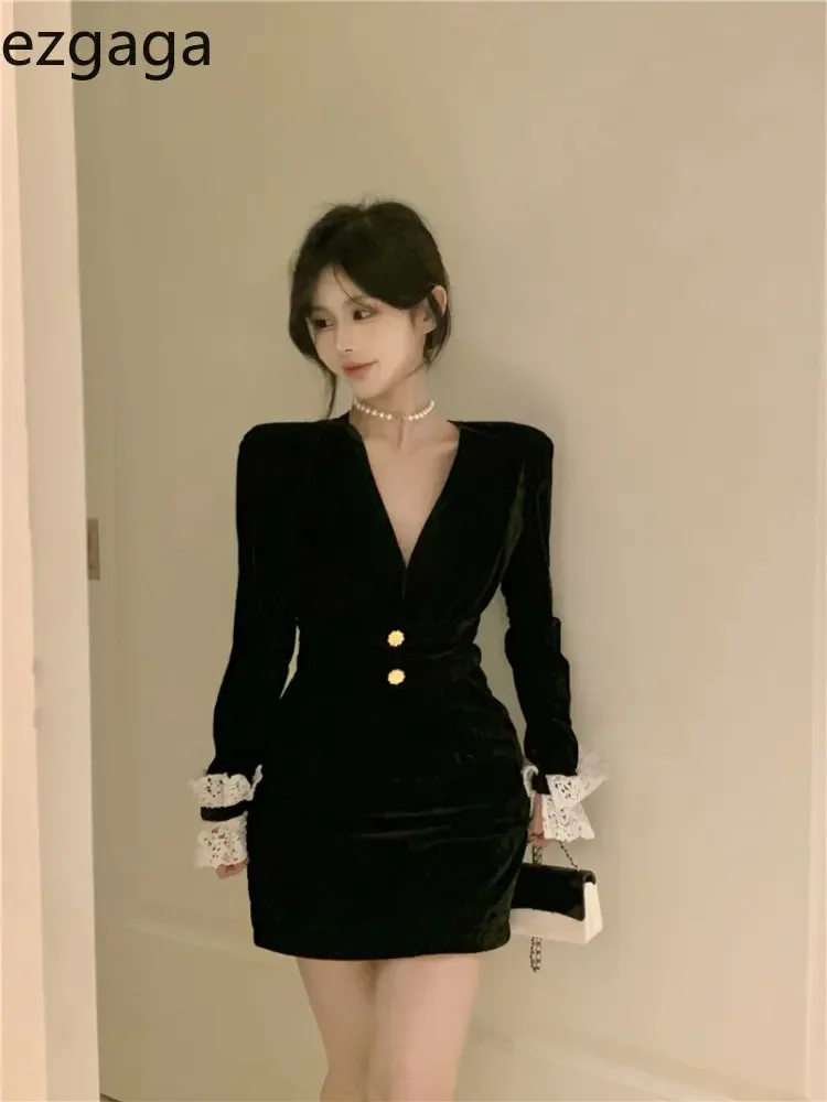Ezgaga бархатные платья женские осенне-зимние кружевные лоскутные с v-образным