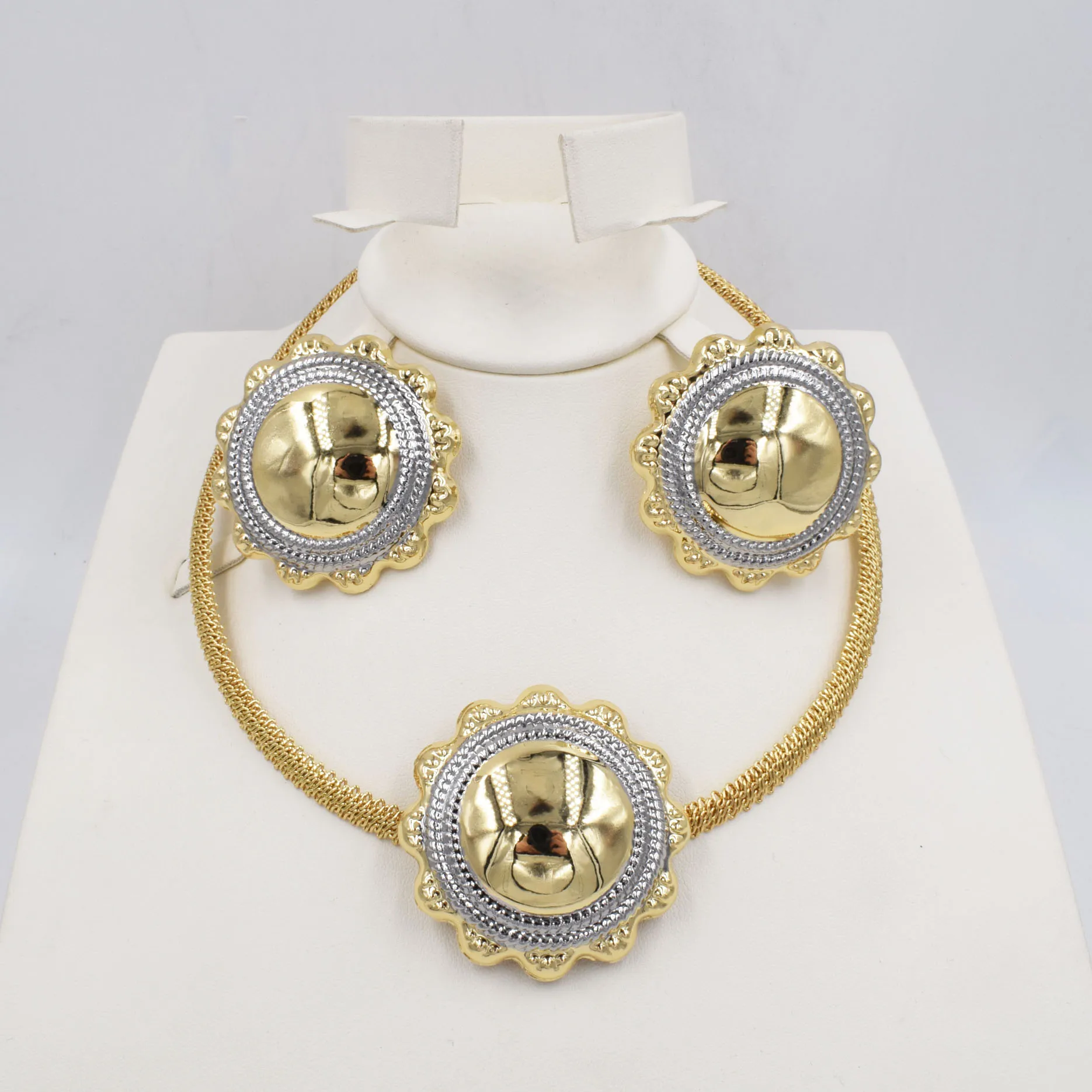 

New High Quality Fashion Dubai Jewelry Set Gold color Wedding African Beads Jewelry necklace earrings