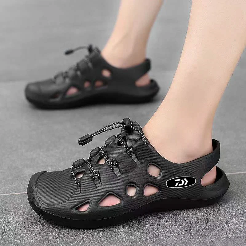 2023 Men Daiwa Fishing Sandals Outdoor Breathable Wading Summer Shoes Non-slip Wear-resistant Shoes Beach Slipper Fishing Shoes