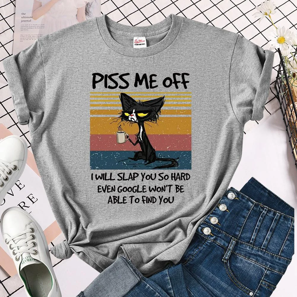 

Женская футболка с коротким рукавом, круглым вырезом и принтом