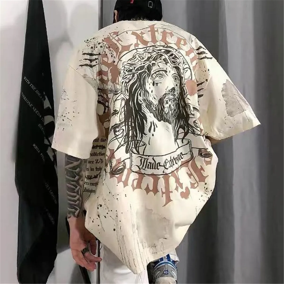 

Футболка мужская с принтом улыбки, топ в японском стиле Харадзюку, Повседневная Уличная одежда, оверсайз с рукавом до локтя, черная, на лето