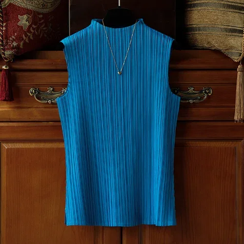 Футболка женская плиссированная без рукавов однотонная