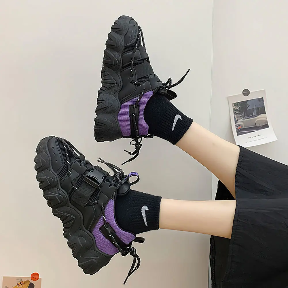 

Famous Brand Sports Shoes Women Designer Luxury Thick Soled Women's Shoes Black Running Shoes Fashion Flat Soled Women's Shoes
