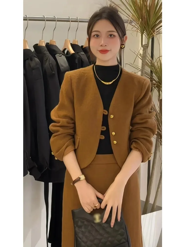 Женский комплект из 2 предметов с юбкой