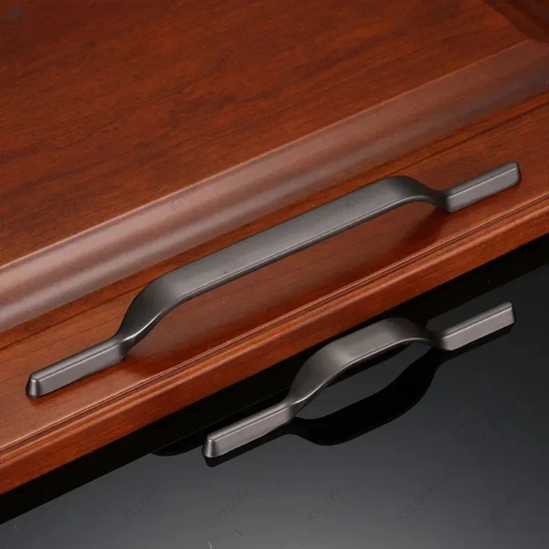 Роскошная и Персонализированная изогнутая дверная ручка для шкафа современная