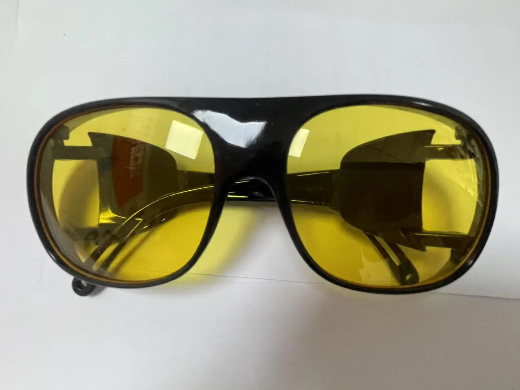 

Защитные очки 3 цвета