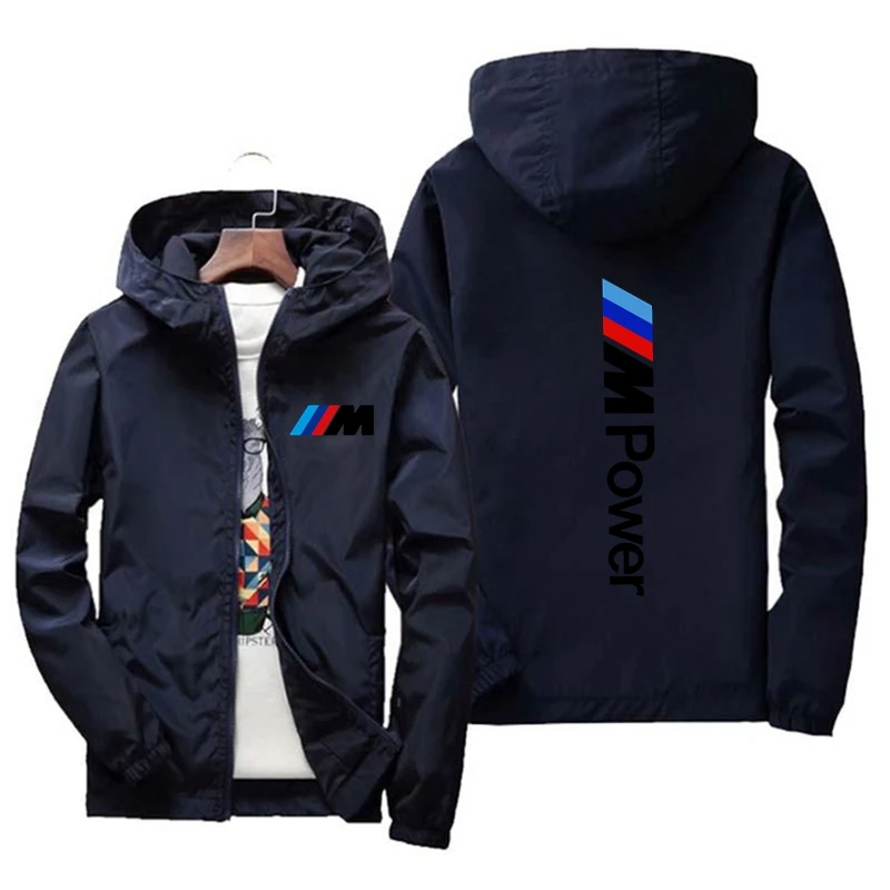 Тренч с принтом BMW 2025 года стильный и красивый куртка больших размеров весенний
