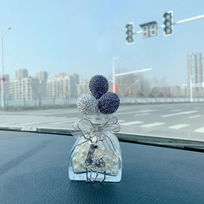 

Bon Voyage Crown Jewel Inlaid Advertising Balloon Perfume Bottle Car Mounted Perfume Bottle with Drill Car Accessories