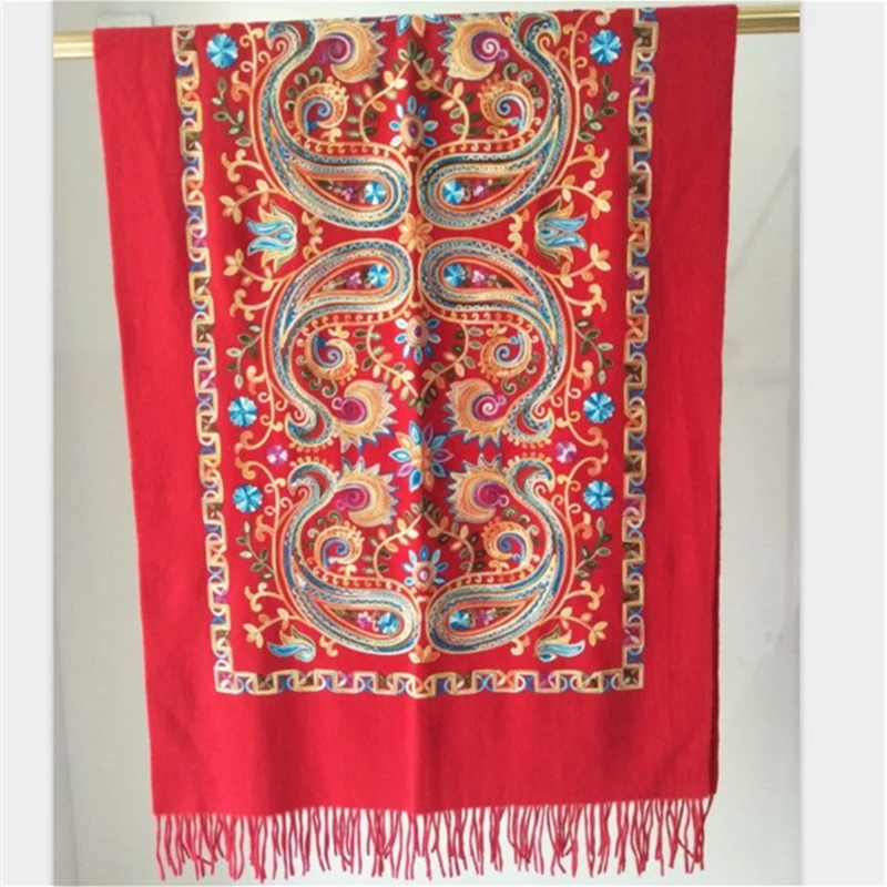 

Nepalese hand-embroidered cashmere pure cashmere scarf ethnic wind travel camping air-conditioned room soft shawl warm scarf 304