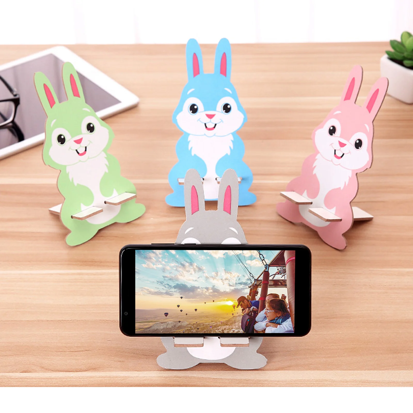 Деревянная подставка-держатель для телефона и планшета |