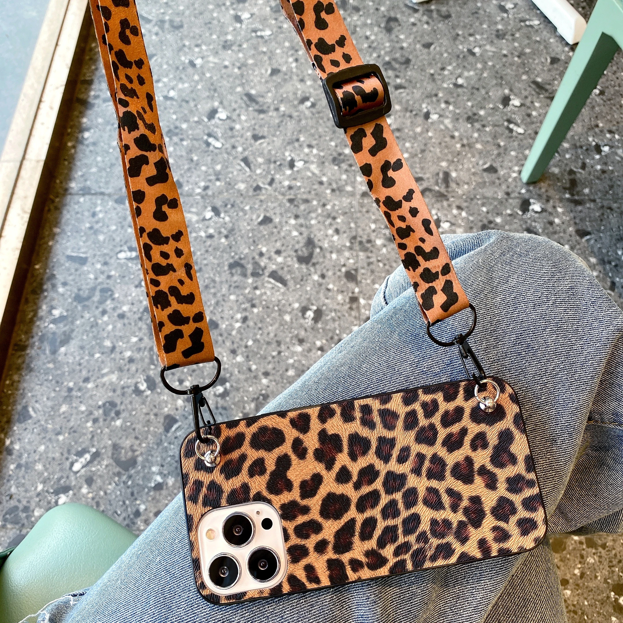 

Lanyard Silicone Case For Xiaomi Redmi Note 9S 8 Mi11 11 lite 7 9C Case Fashion Leopard Print Case Strap Cover For Xiaomi Mi 10