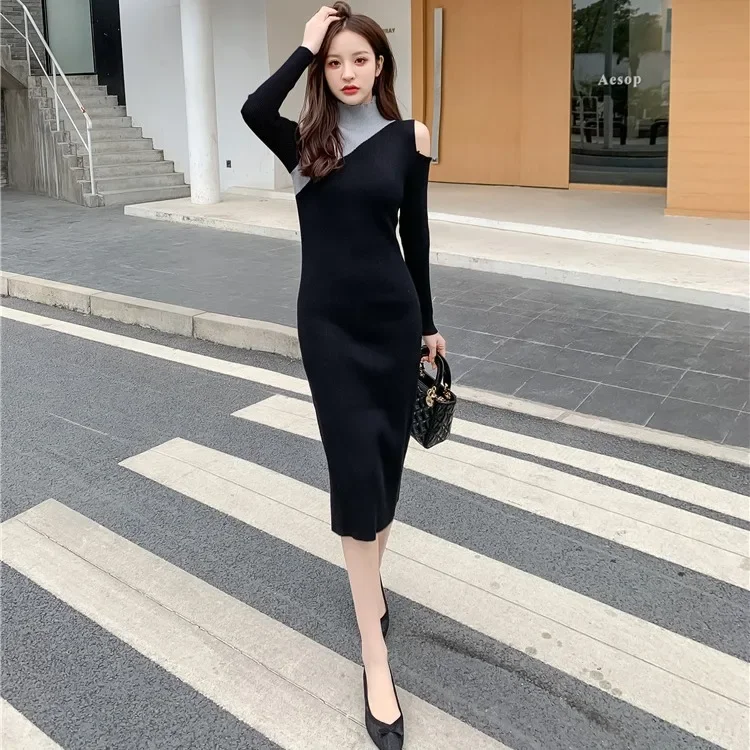 Черно-серое платье с открытыми плечами и длинными рукавами высококачественный