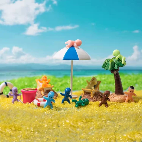 Пластиковые миниатюры малышей