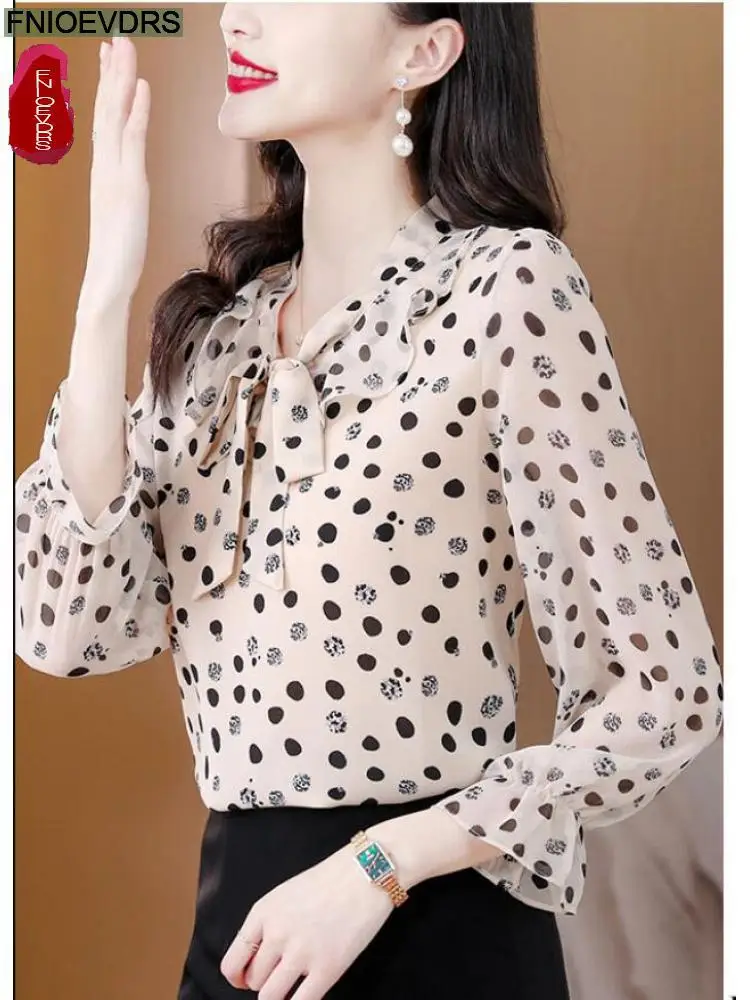 Блузка Женская Офисная на пуговицах с цветочным принтом