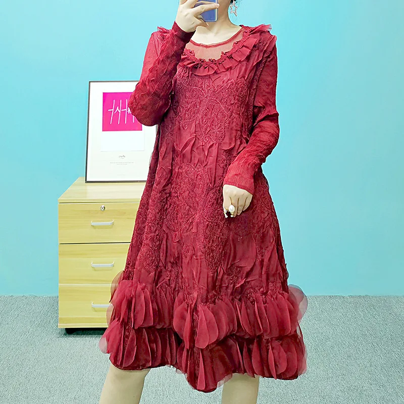 Miyake Pleated Dress Women's Heavy Industry Embroidery Knee-Slim Midi Vintage Spring 2023 Swing Loose Dresses