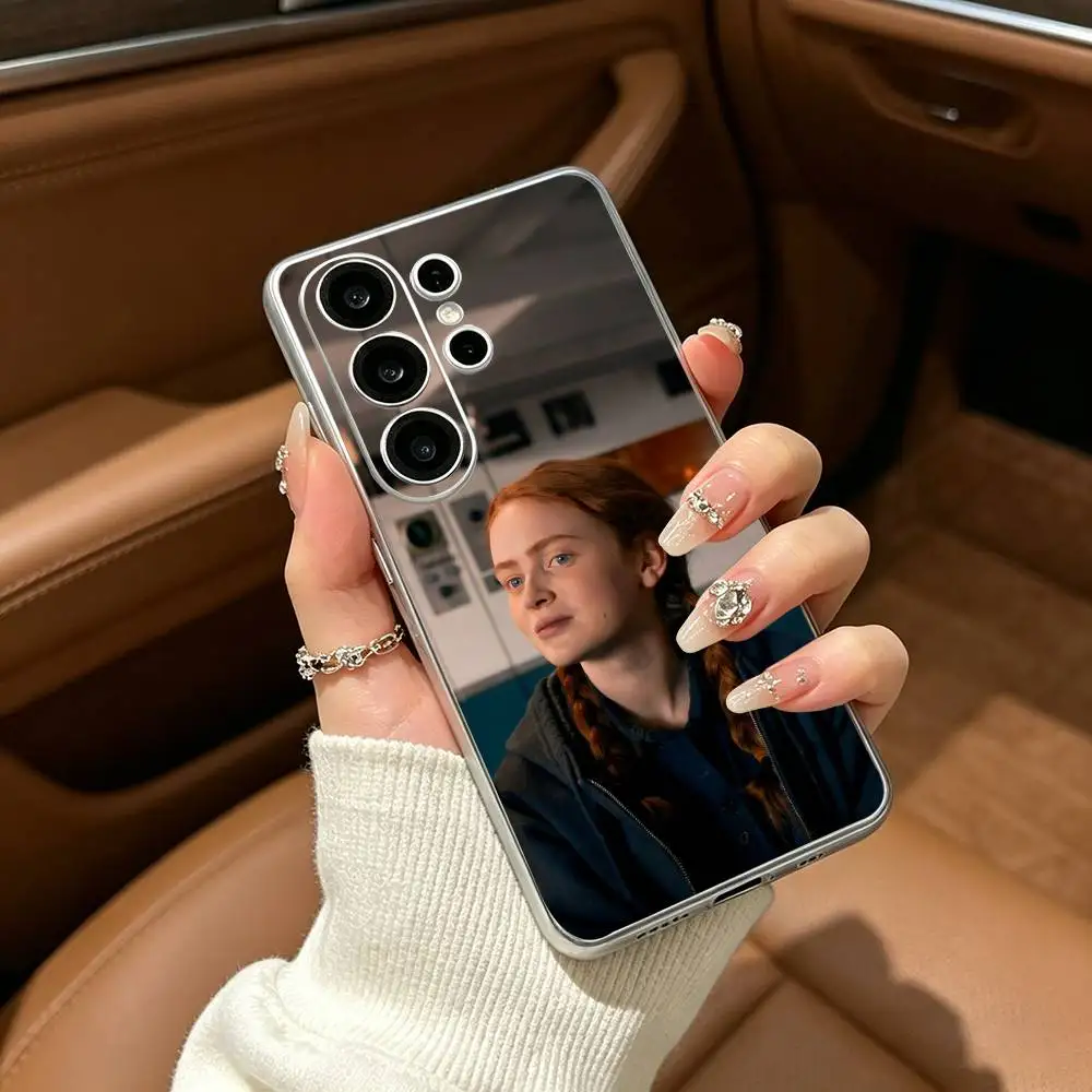 Чехол для телефона с изображением актрисы Сэди Синк для Samsung S25, S24, S21, S22, S23, S30, Ultra, S20, Plus, FE, Lite (art.: 3920da2d752d1) - 3920da2d752d1