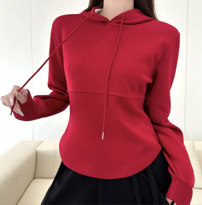 Рисунок 4 - Женская толстовка с коротким рукавом