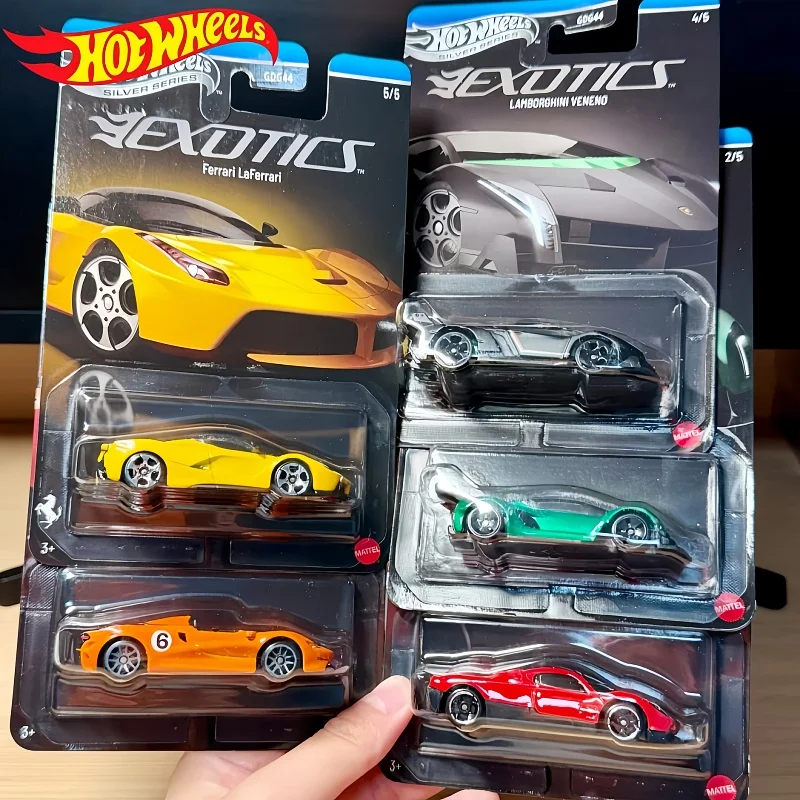 Фото Коллекционная модель автомобиля Hot Wheels из литого сплава Ferrari Laferrari GDG44, серия Silver Series, экзотические автомобили для коллекционеров и энтузиастов. №1