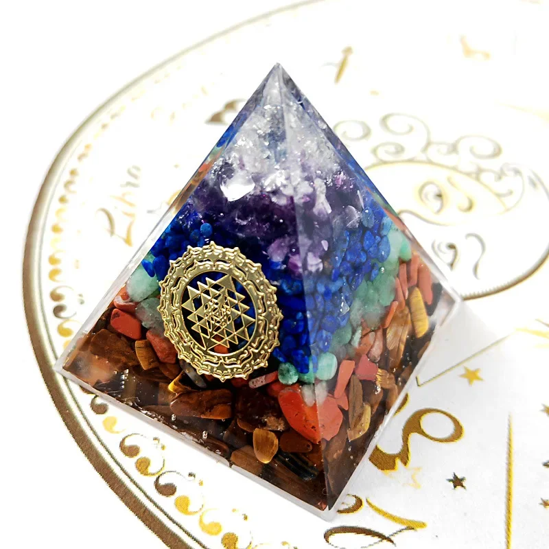 Натуральная Кристаллическая Пирамида Смола Гранат Весна Медь Оген