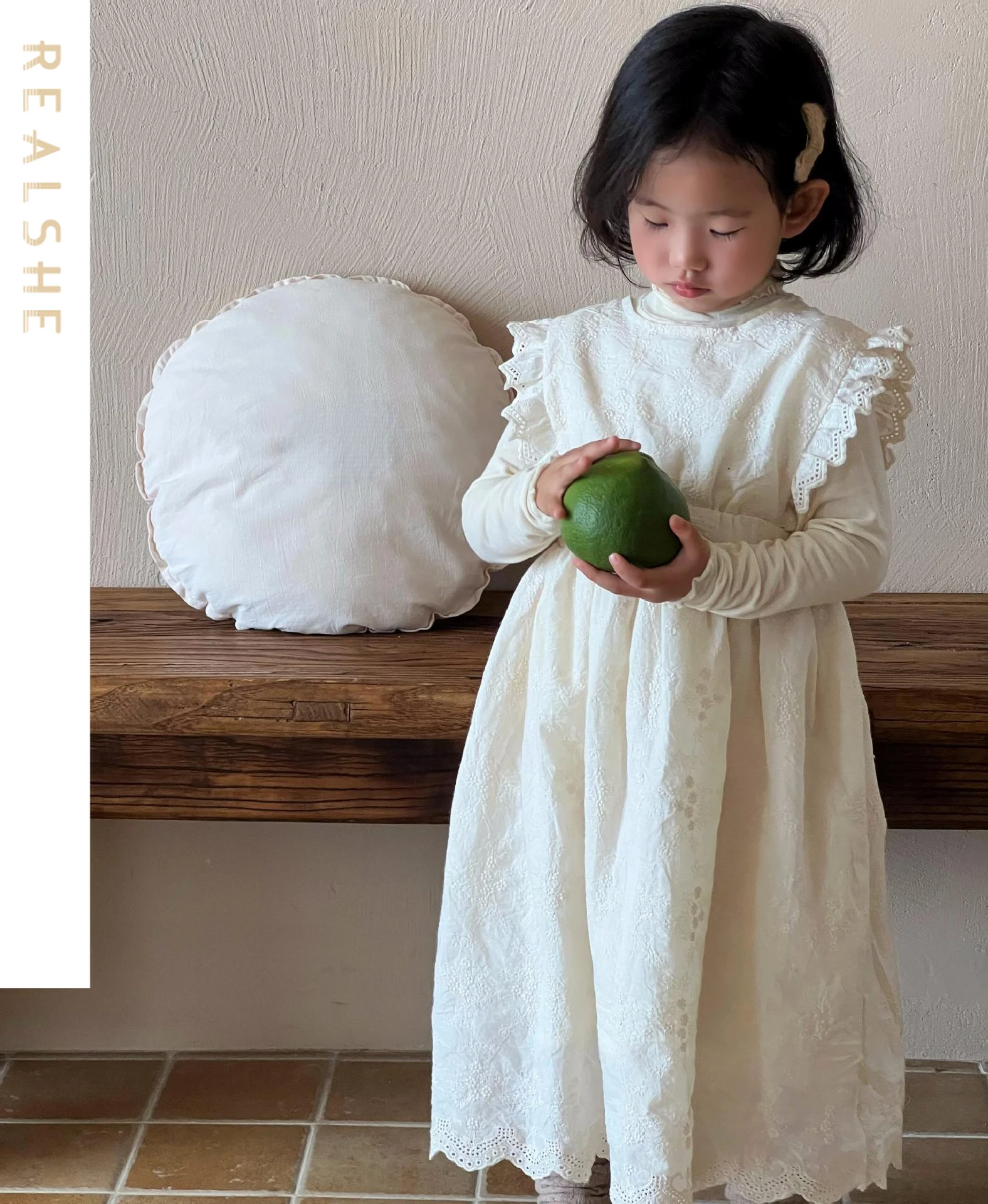 

New Kids Dresses for Girls Girl Princess Dress Solid Embroidery Lace Toddler Baby Dress 1-7 Years Children's Casual Clothing