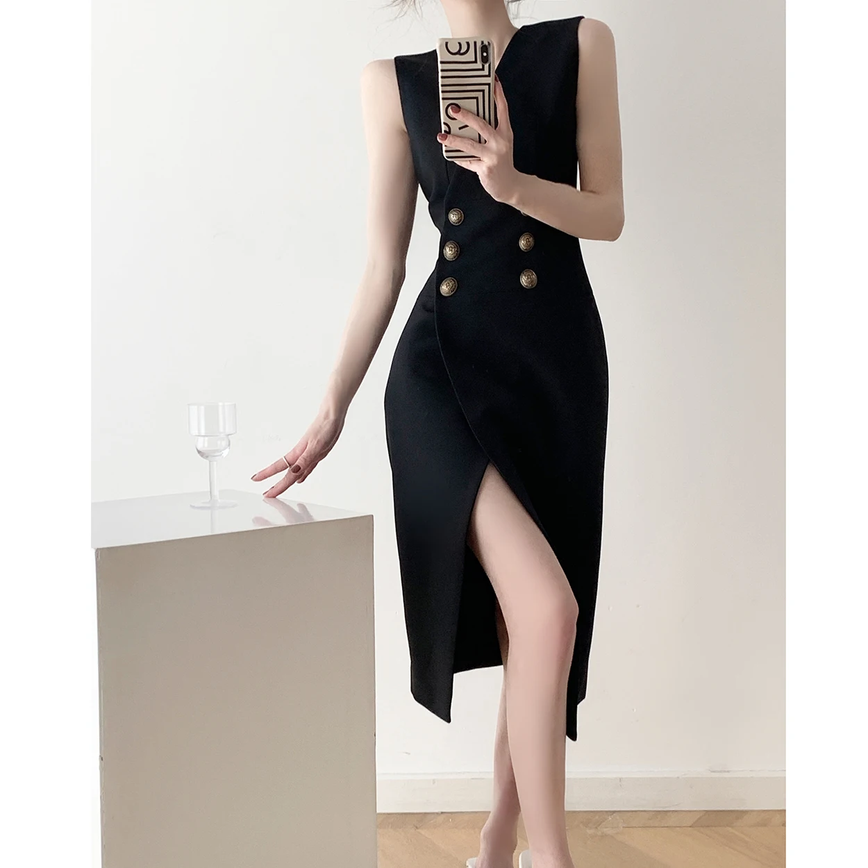 

Black sleeveless vest dress Summer French design sense of a small number of high sense Hepburn style dress