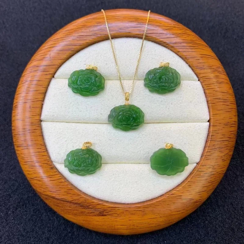 Цветок пиона из нефрита инкрустированная 18-каратным золотом качественная