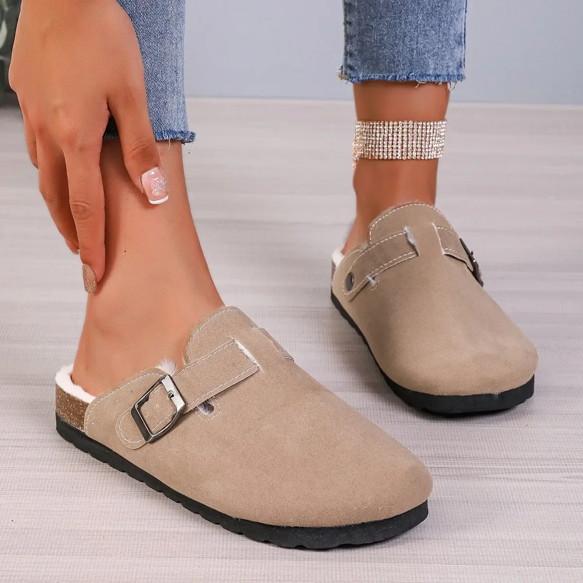 

Черные Зимние плюшевые тапочки, модные однотонные женские сандалии, Уличная Повседневная женская обувь, модная обувь, роскошные сандалии из замши