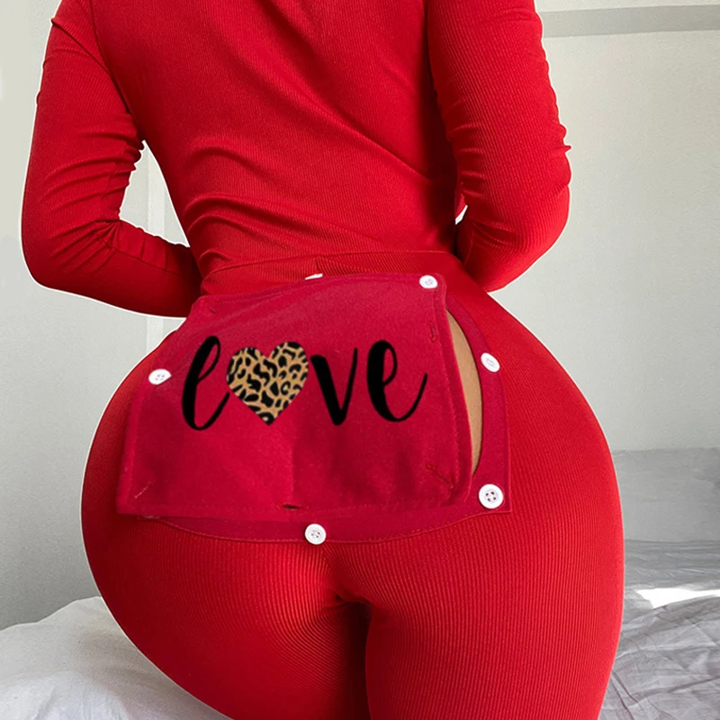 

Пикантная пижама в форме сердца для женщин, новогодний комбинезон на пуговицах, спереди, сзади, с открытой попкой и клапаном, модный домашни...