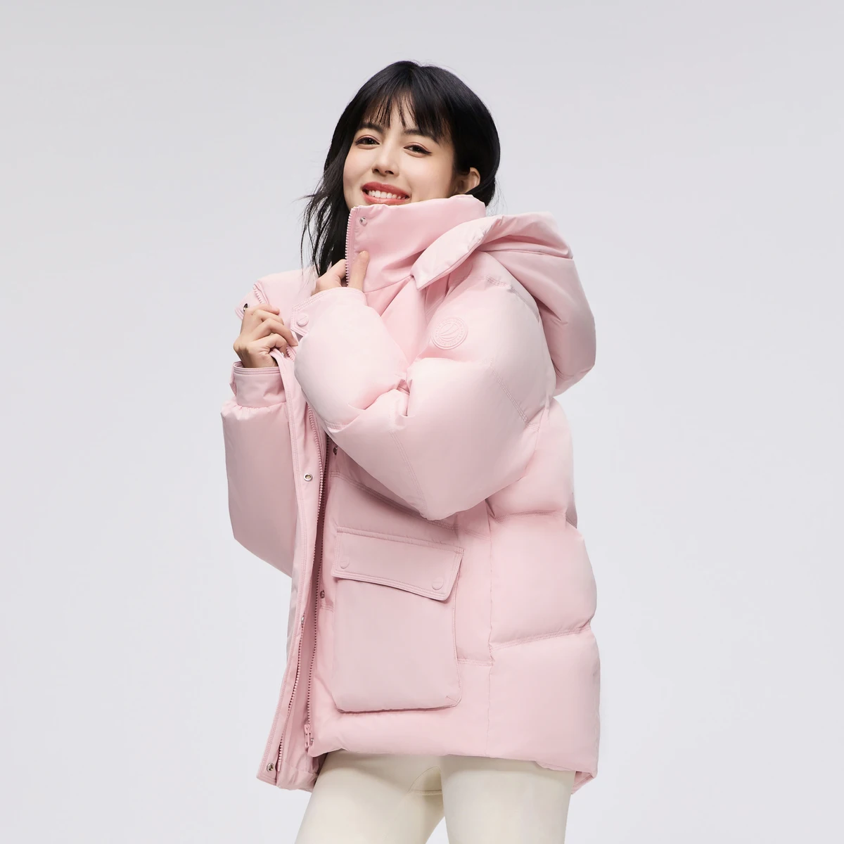 Женская зимняя пуховая куртка BOSIDENG