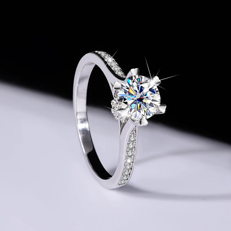 925 Sterling Silver Diamond Ring Lucky Turn Moissanite Micro Inlaid 1 Carat Wedding Proposal Birthday Gift Girlfriend Ring