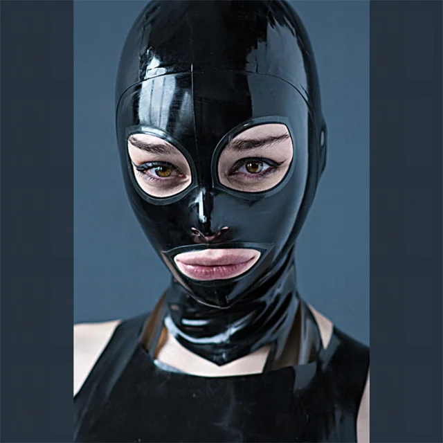 Девушка в латексной маске. Девушка в латексной маске. Latex vacbed - airtight. Латексная маска с хвостом. Латексная маскамс хвостом.
