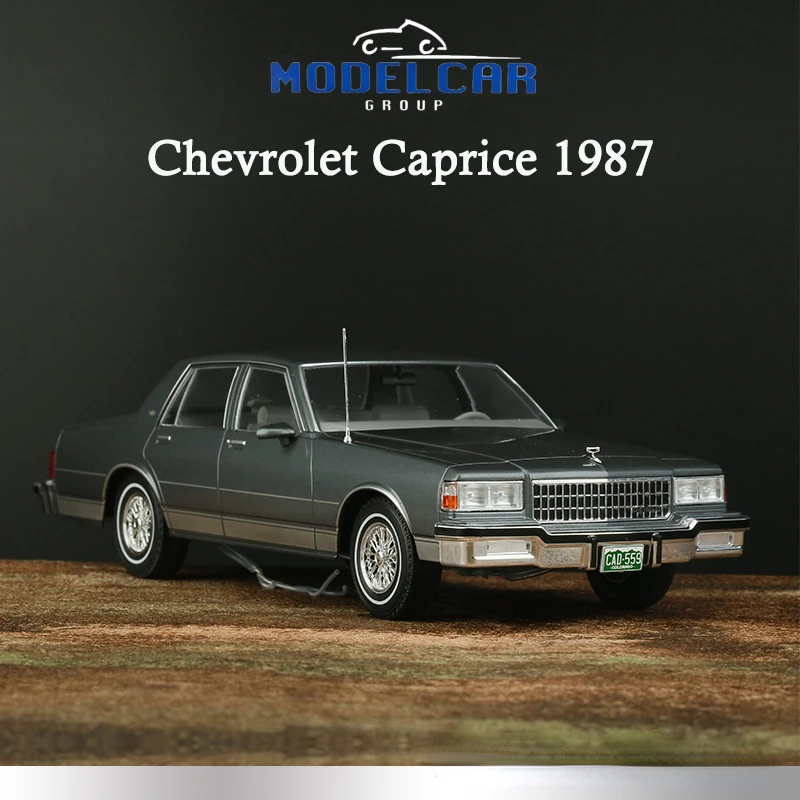 

MCG 1:18 Chevrolet Caprice 1987 Classic Cars Limited Edition Metal Static Car Model Toy Gift