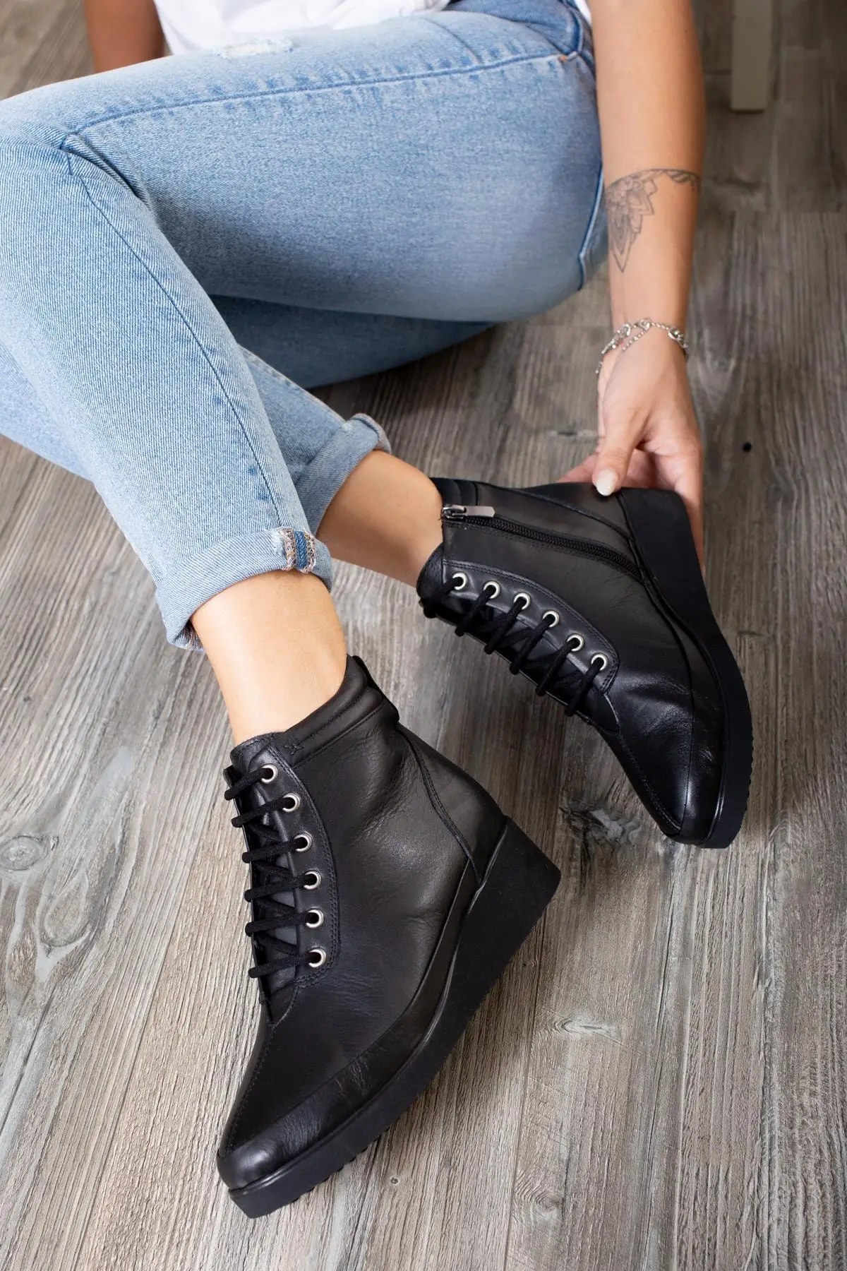 

Women BootsGenuine Leather Black 's Leather DP New Designer Comfortable Ladies Boots Luxury Stylish Female Boots Platform