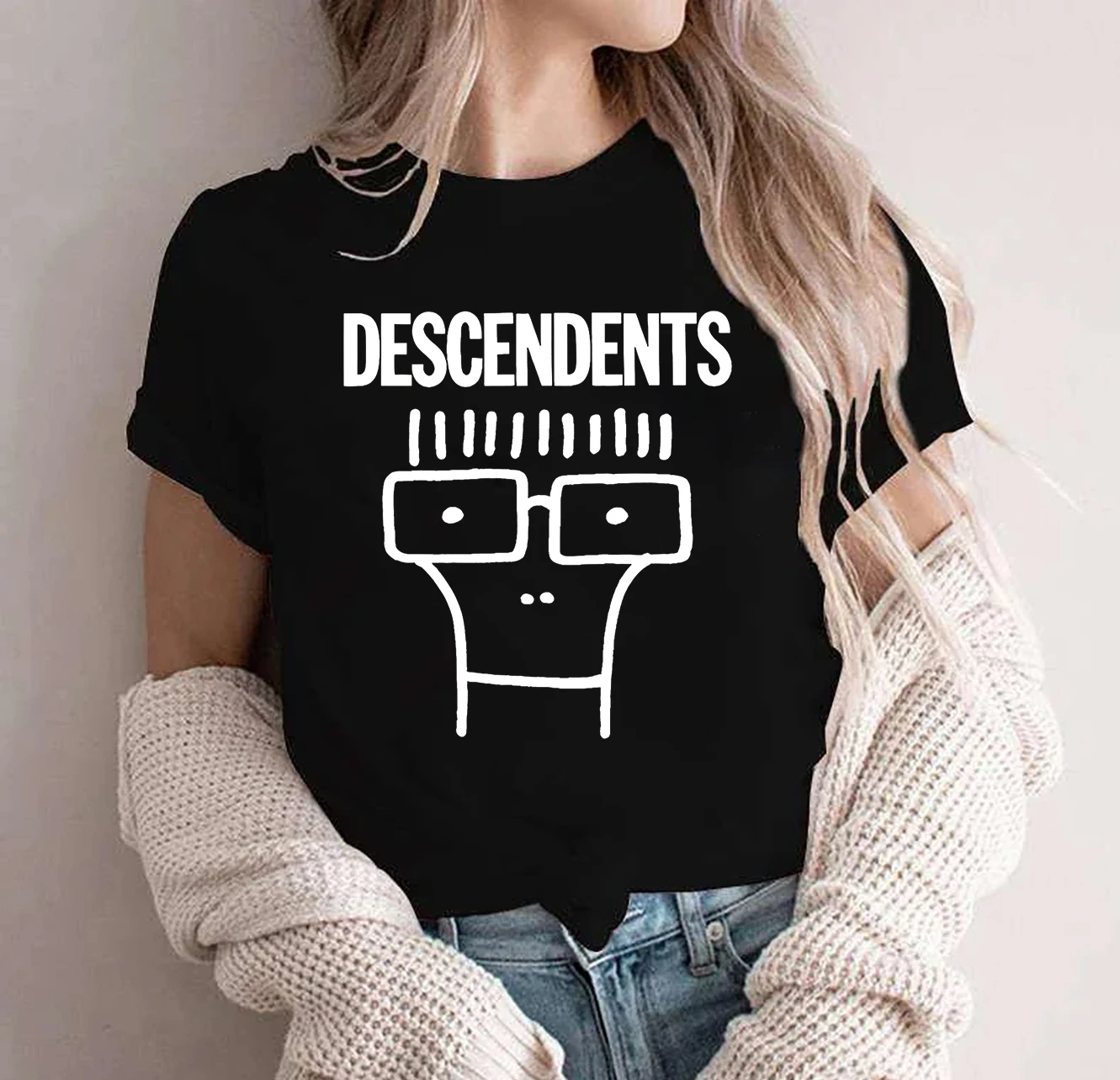 Женская летняя футболка с коротким рукавом и круглым вырезом