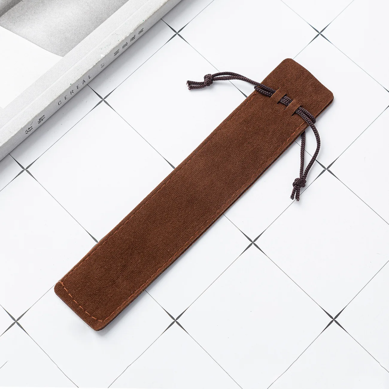 

Плюшевые сумки для ручек BD01