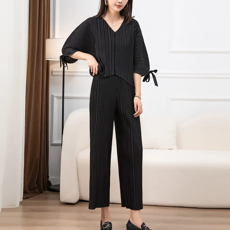

Miyake Pleated Suit Women Loose V-neck 3/4 Sleeves Top Wide-Leg Straight Trousers 2022 Early Autumn Fashion Two-Piece Suit