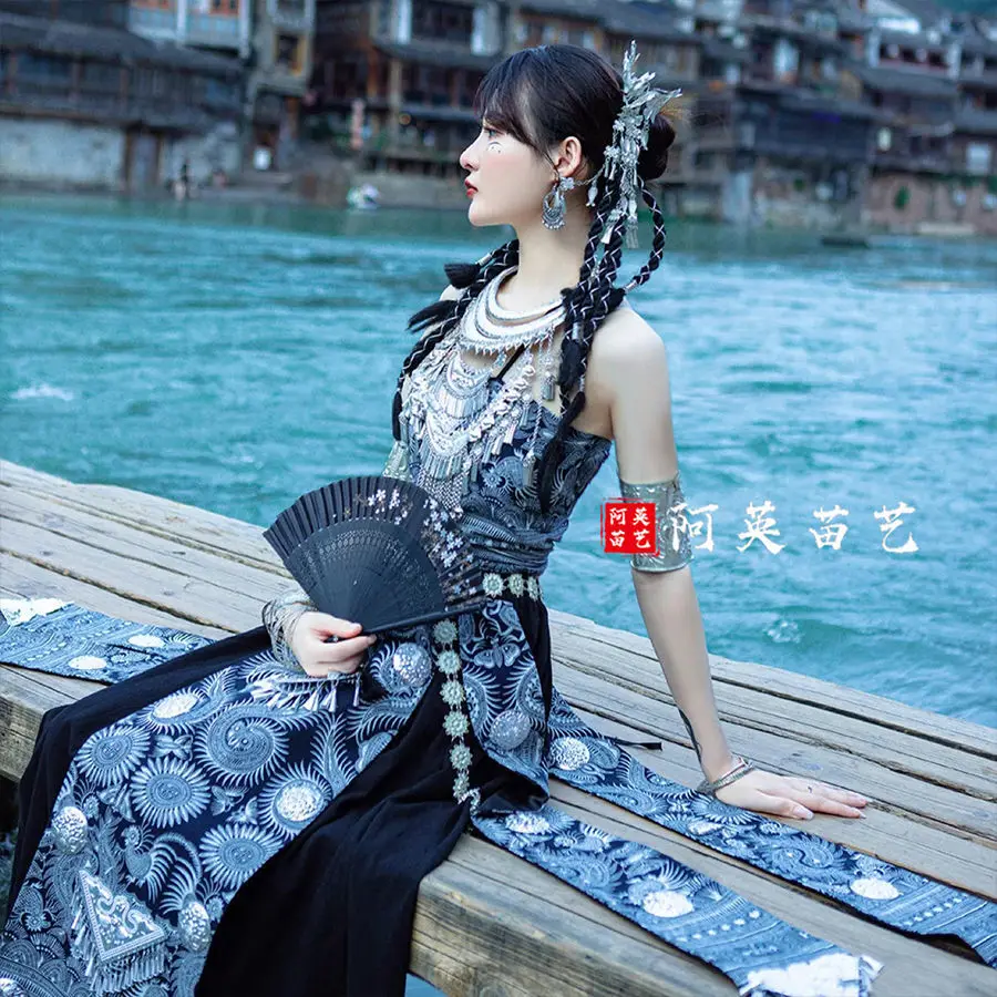 Модная одежда для путешествий фотосъемки этнических меньшинств Miao парные