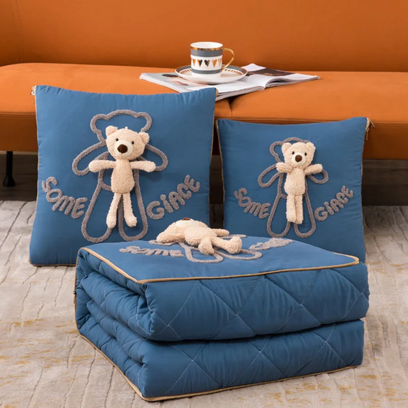 Подушка-одеяло 2 в 1 для офиса 50 х50 см |