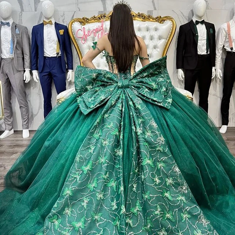 

Emerald Green Quinceanera Dress Ball Gown Off Shoulder Lace Bow Beads Sequined Corset Sweet 15 Prom Gown Vestidos De Quinceañera