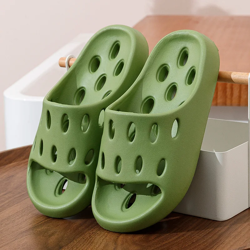 2023 Indoor Outdoor Summer Women Slippers Bath Thick Platform Non-Slip Home Hole Slippers EVA Light Couple Home Slides Ladies