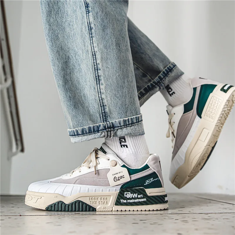 Harajuku style Men's Skate Shoes Designer Printed Men's Sneakers High top Skateboard Shoes Male Canvas Sneakers Chaussure Hombre