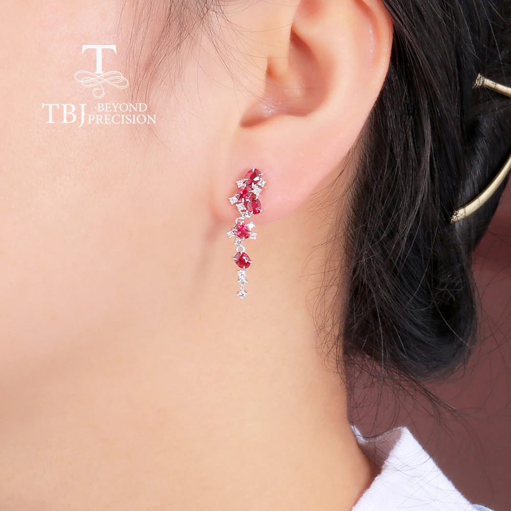 Серьги из 18-каратного белого золота с драгоценными бирманскими натуральными