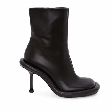 Женские кожаные сапоги до колена черные с круглым носком и скрытой молнией на