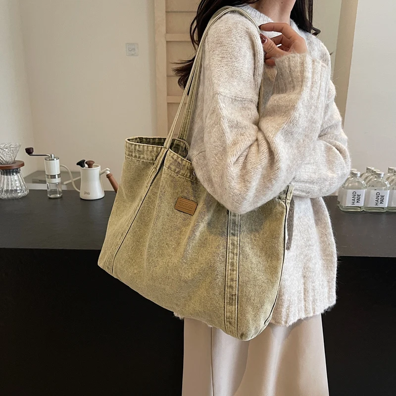 Женская джинсовая сумка на плечо повседневная подмышки большая вместительная