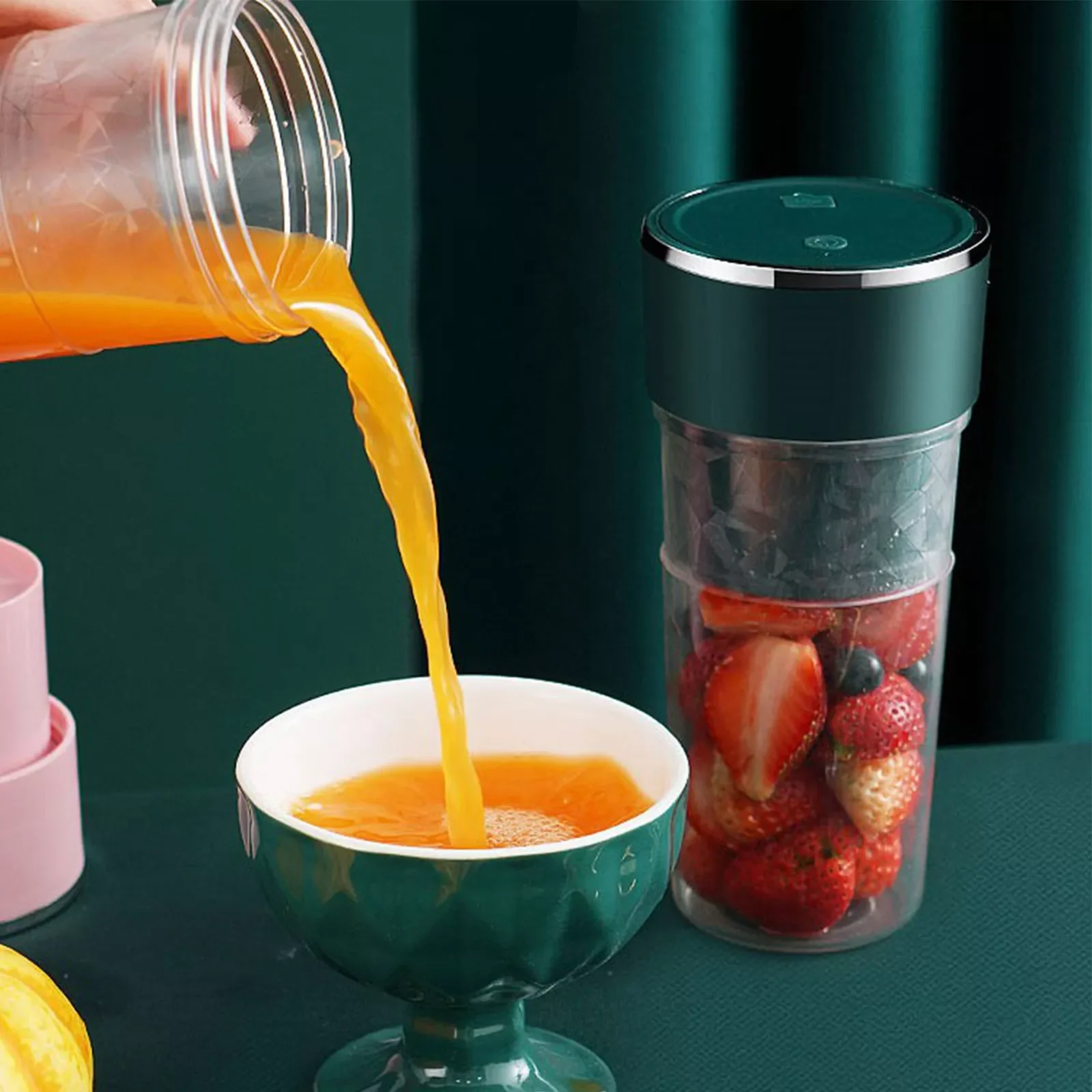 

Portable USB Two Blades Juicer Smoothie Mini Food Processor, 2 Blades, Easy To Use, Take Your With You